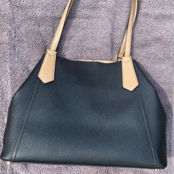 REAL Michael Kors Medium Bag - Picture 2 of 10